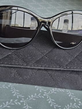 CHANEL Glossy Black Oversized Round Women's Sunglasses